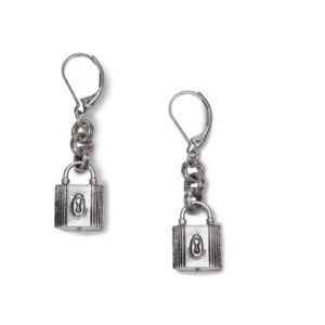 NWT Lock-It Earrings cabi Spring 2023